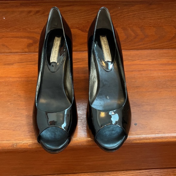 Banana Republic Peep Toe 4 Inch Heels - Picture 14 of 15